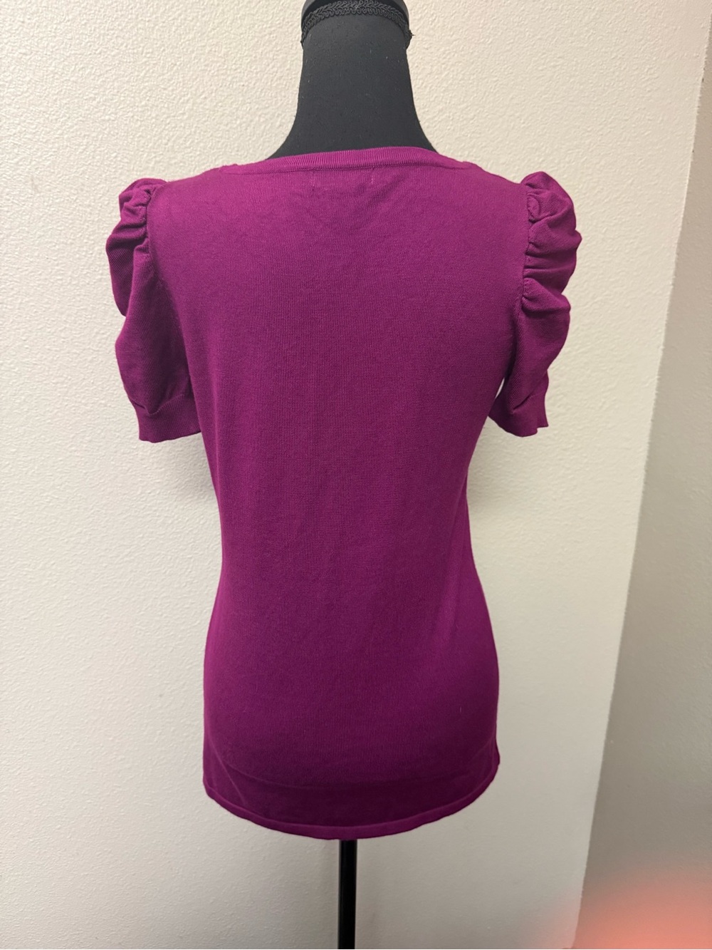 By Design Purple Puff Sleeve Knit Top Scoop Neck Stretch Sweater Medium - Picture 6 of 10